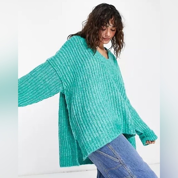 #181 New! Free People ๐ธFIRM Chunky Oversized SweaterNWT - Picture 4 of 10